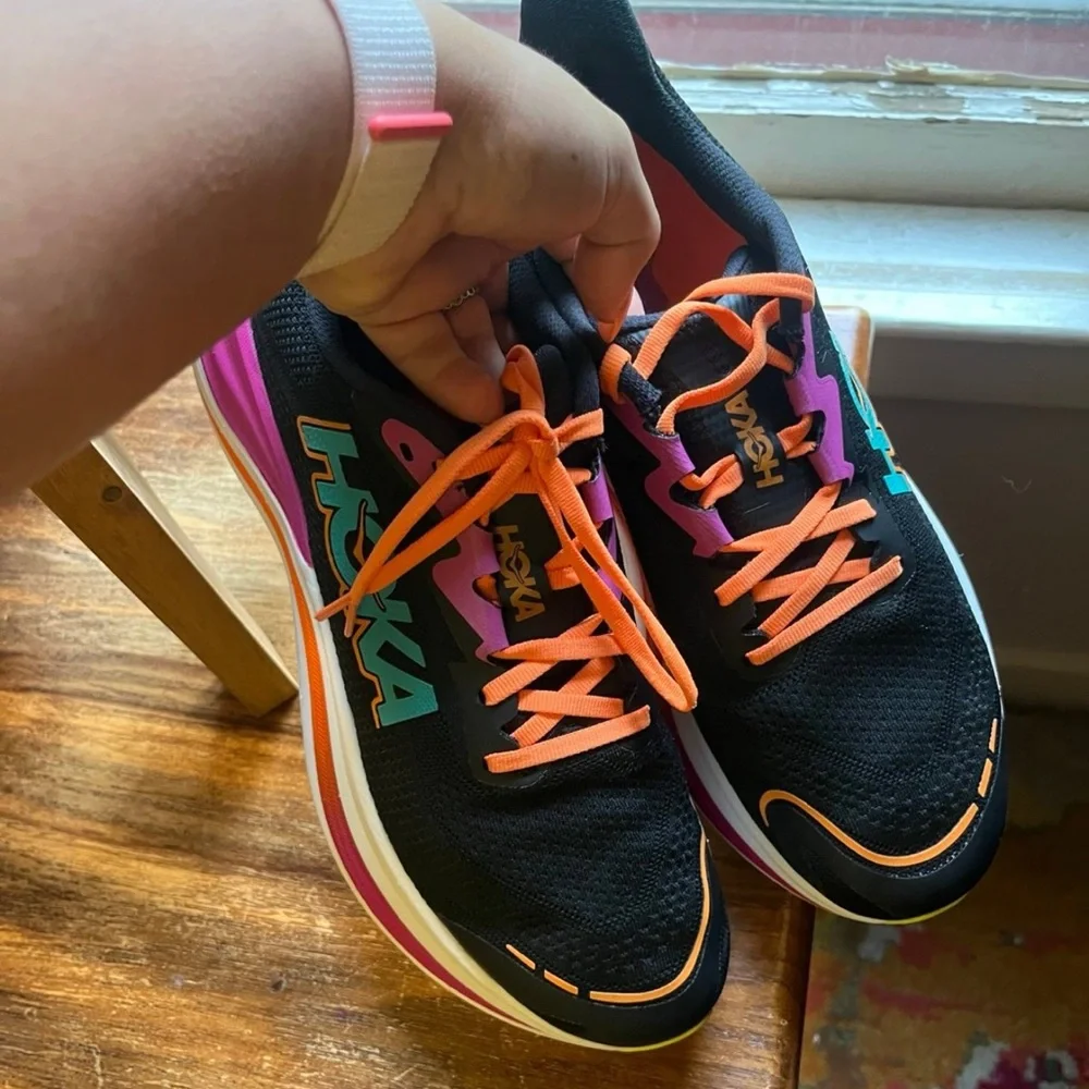 Hoka skyward x size 10D - Picture 2 of 7